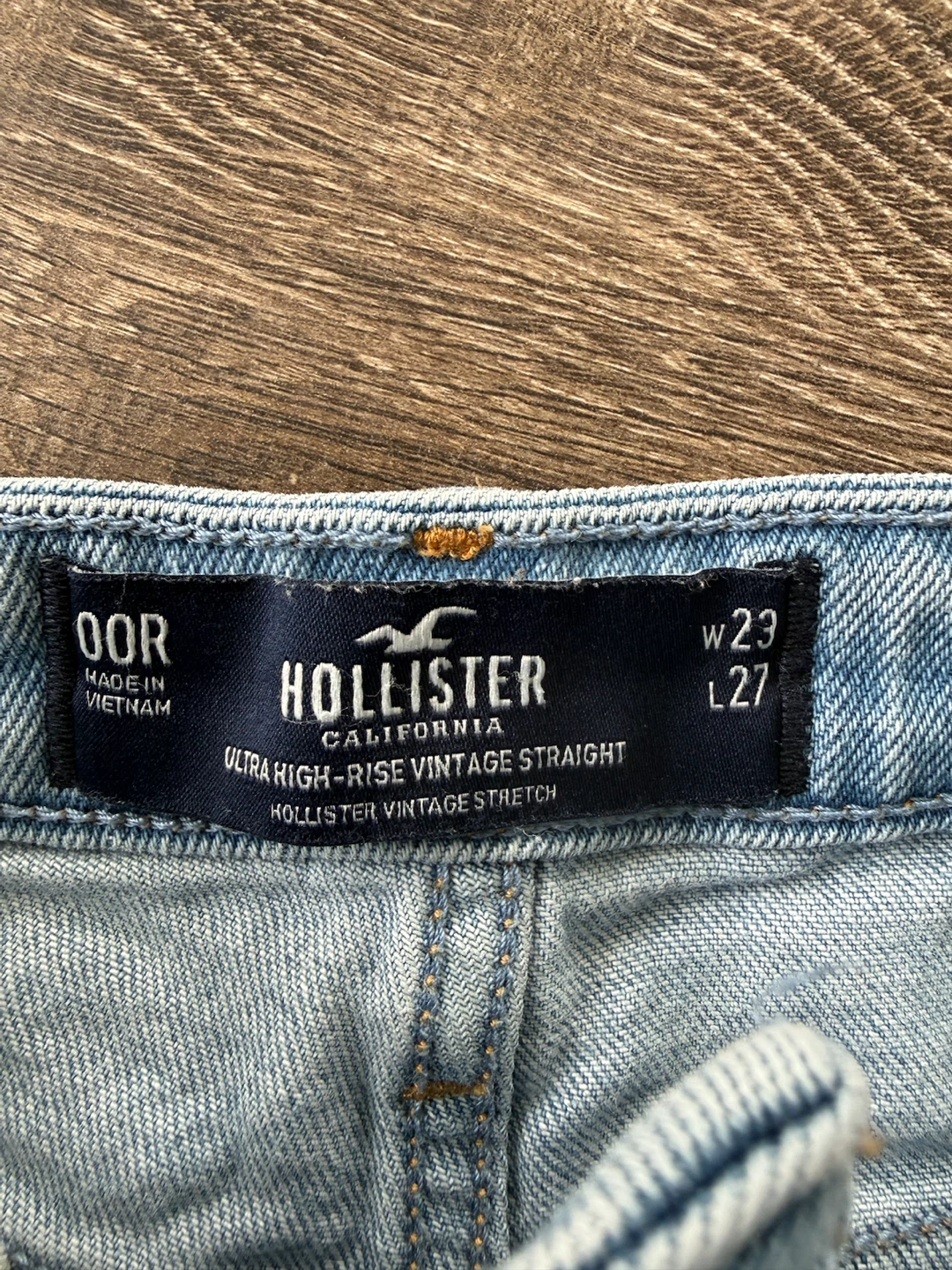 Hollister Ultra High-Rise Vintage Straight Denim Shorts size 23 - photo 3