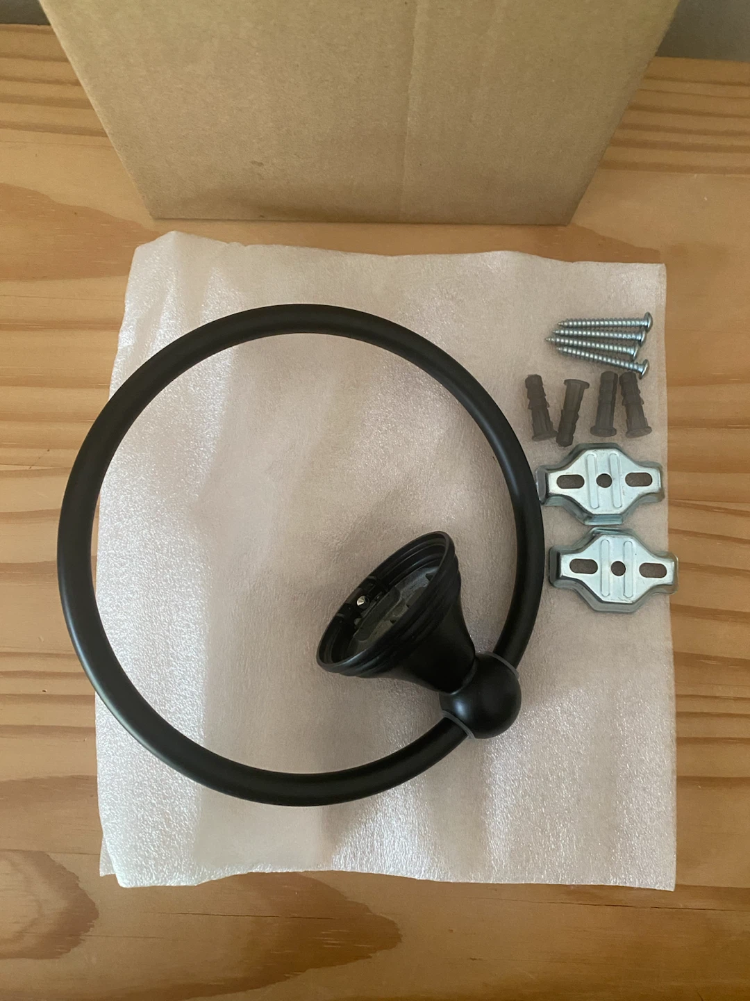 NEW MOEN Towel Ring