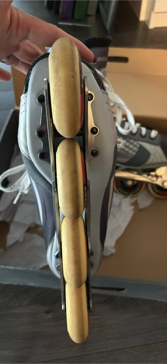 EUC Shoe Sz 10.5/11 Inline Skate - photo 3