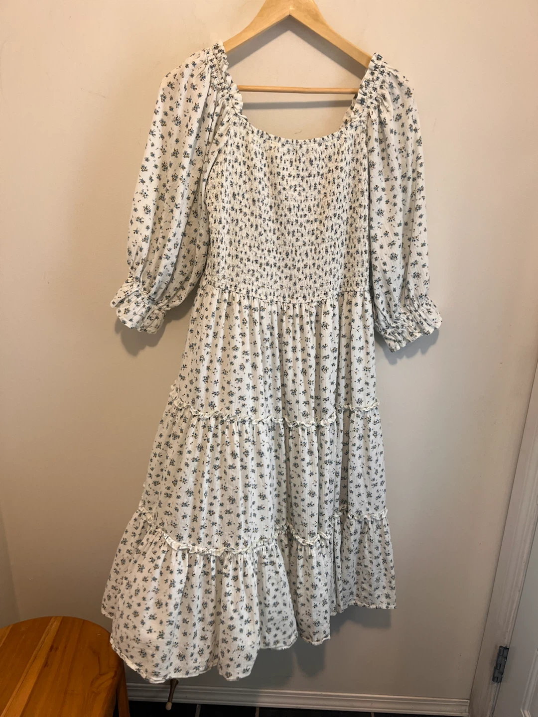White Floral Smocked Tiered Dress - photo 3