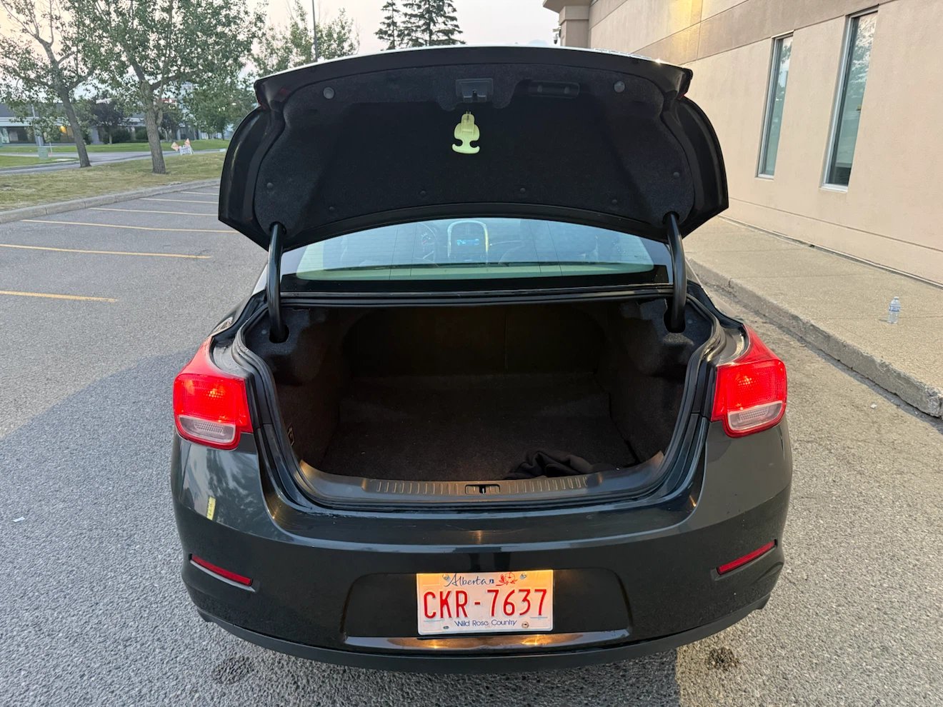 2014 Chevy Malibu (53,000km) - photo 3
