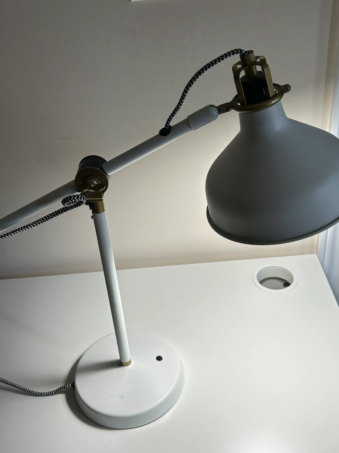 White Desk Lamp with Adjustable Arm - photo 3