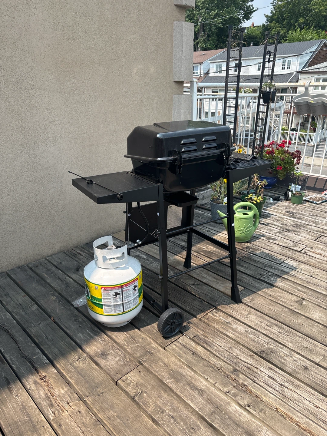 Bbq grill + gas tank