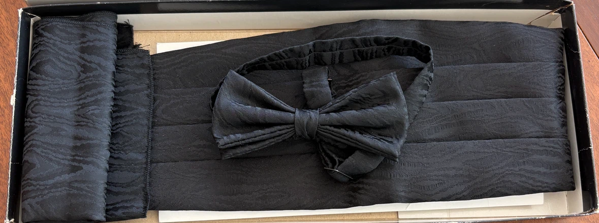 NEW Black Silk Cummerbund and Bow Tie Set