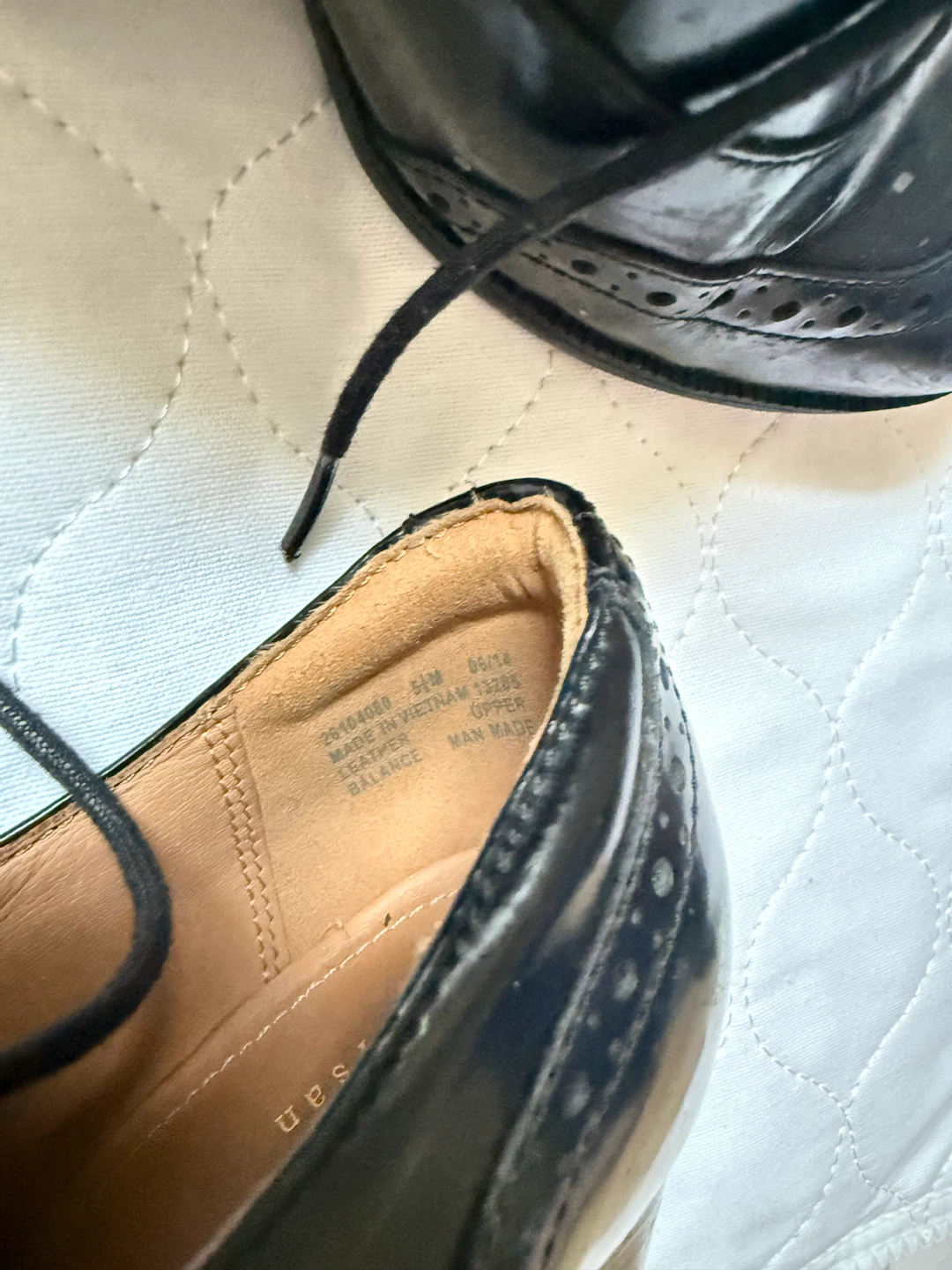 Clarks Artisan Black Lace-Up Wingtip Heels - photo 4