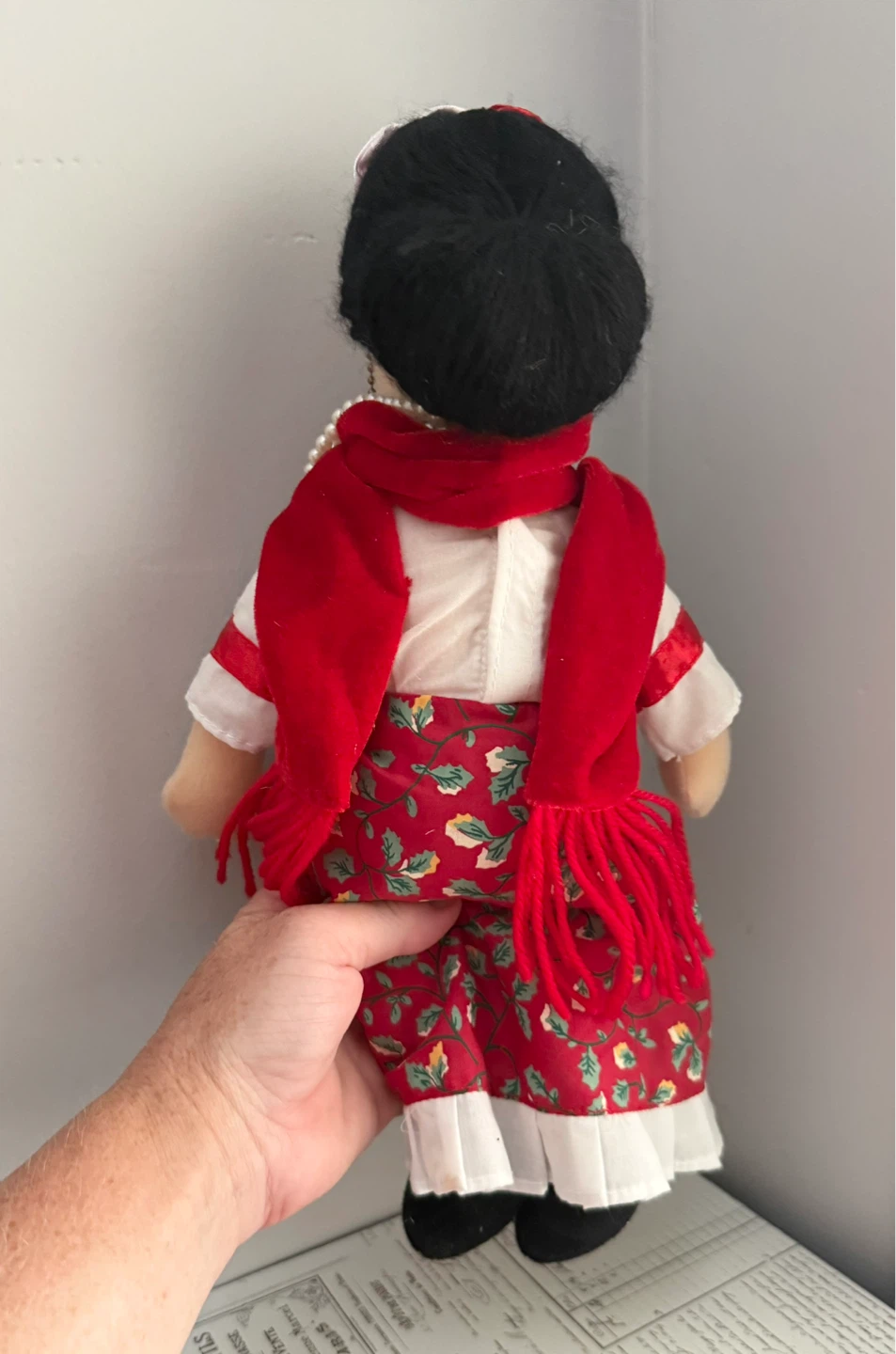 Little Thinkers Frida Kahlo Plush Doll - photo 5