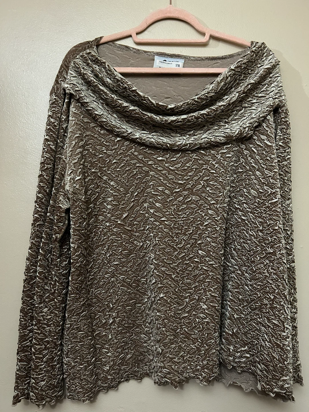 Virginia Ricci Textured Cowl Neck Gold Top XL