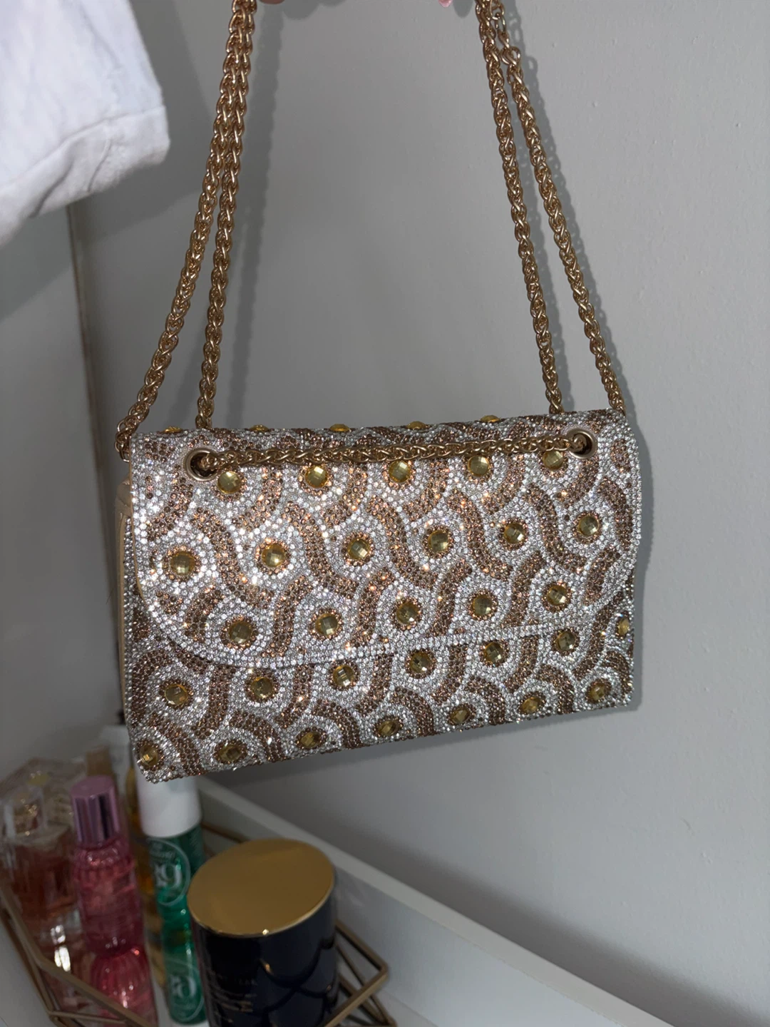 Sparkly Purse with Gold Chain - photo 2
