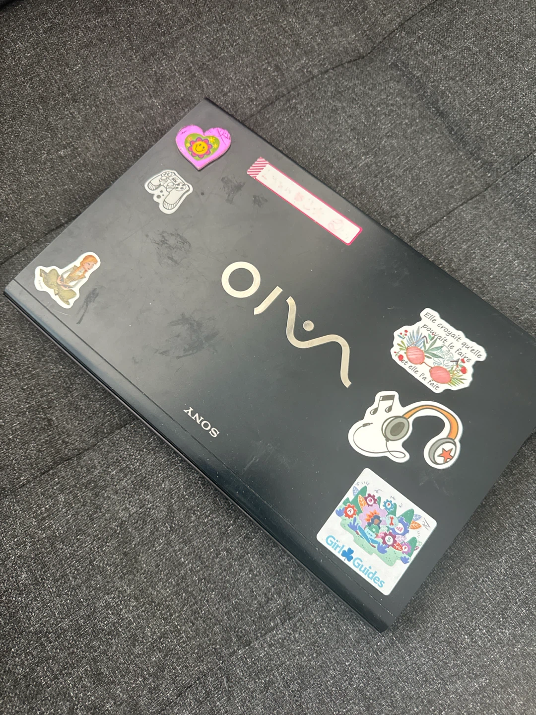 Sony VAIO Laptop - photo 2