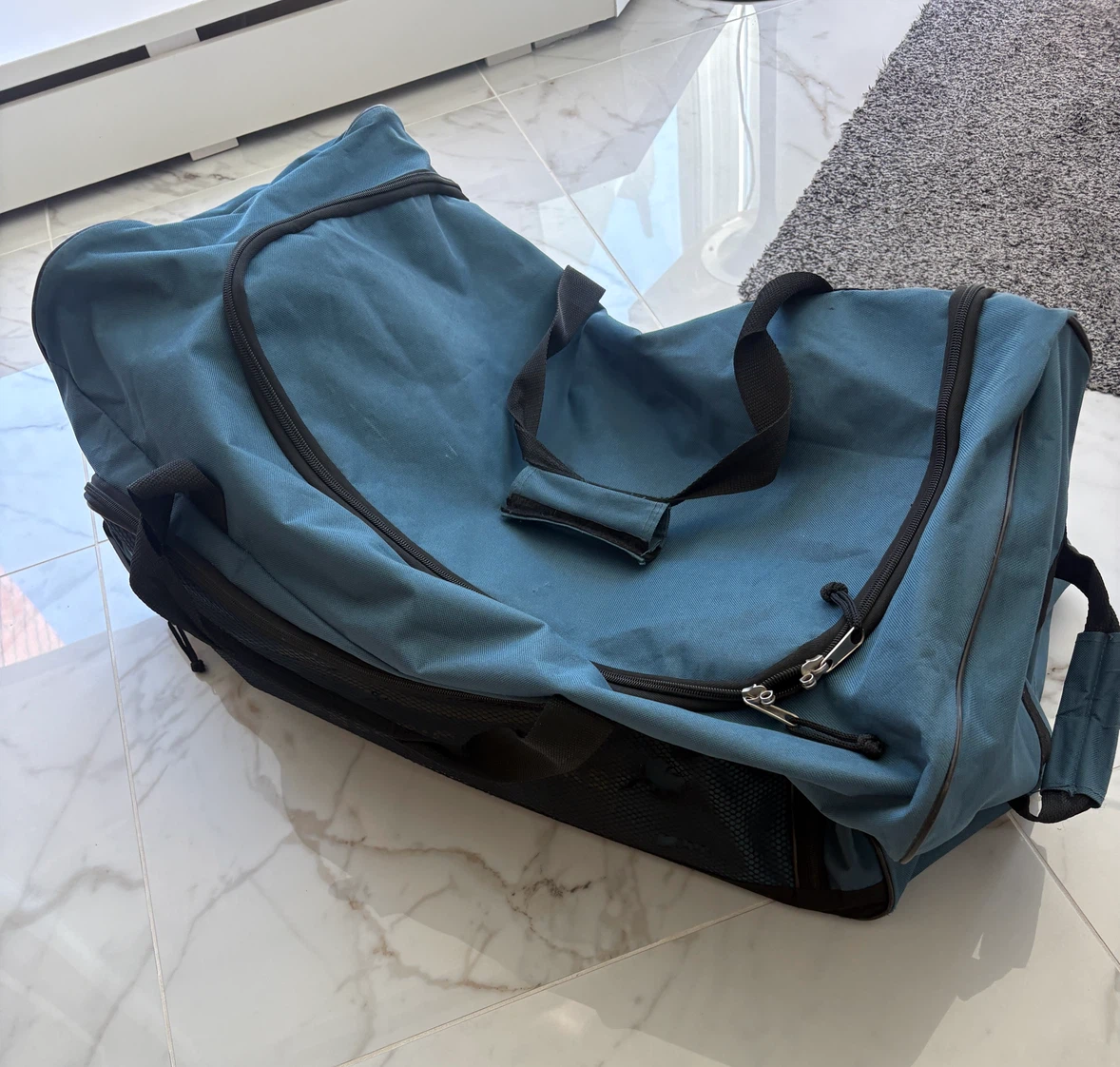 Large rolling Duffle Bag