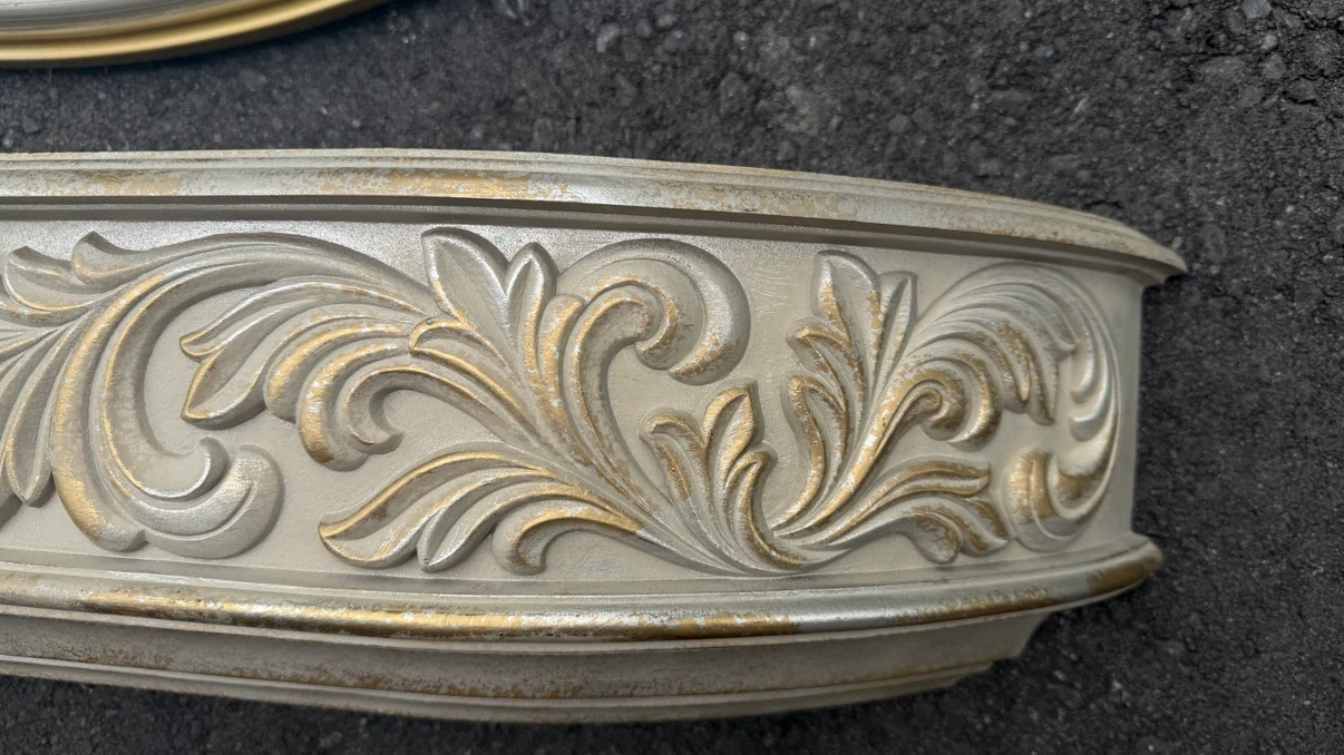 Oval Mirror with Decorative Shelf - photo 5