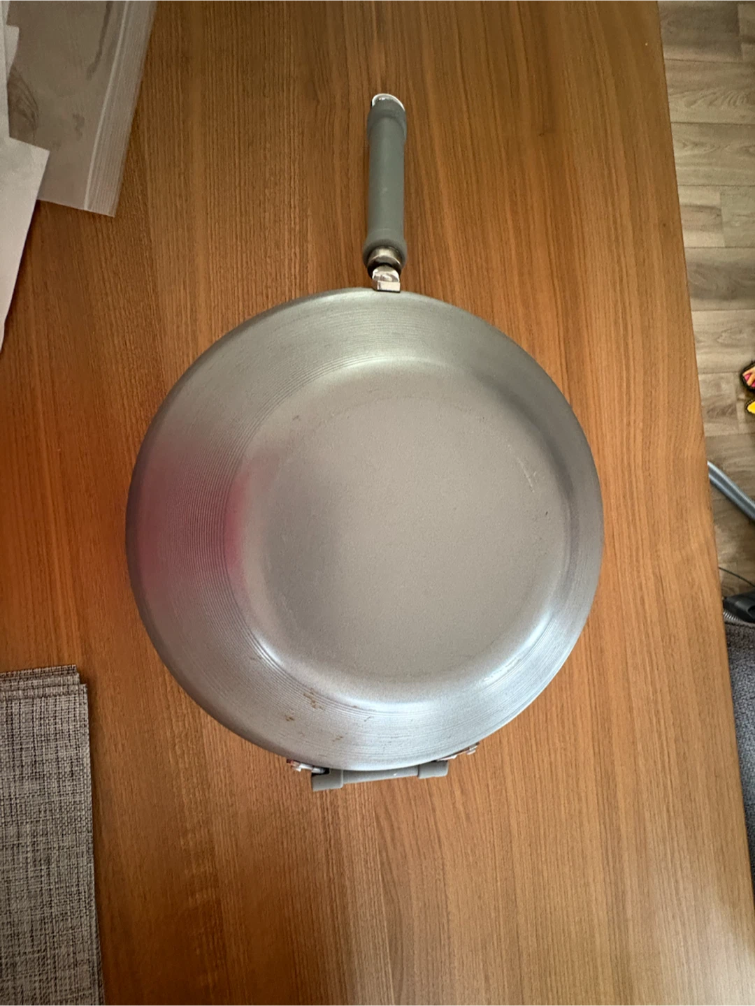 Large Wok with Two Handles - photo 4