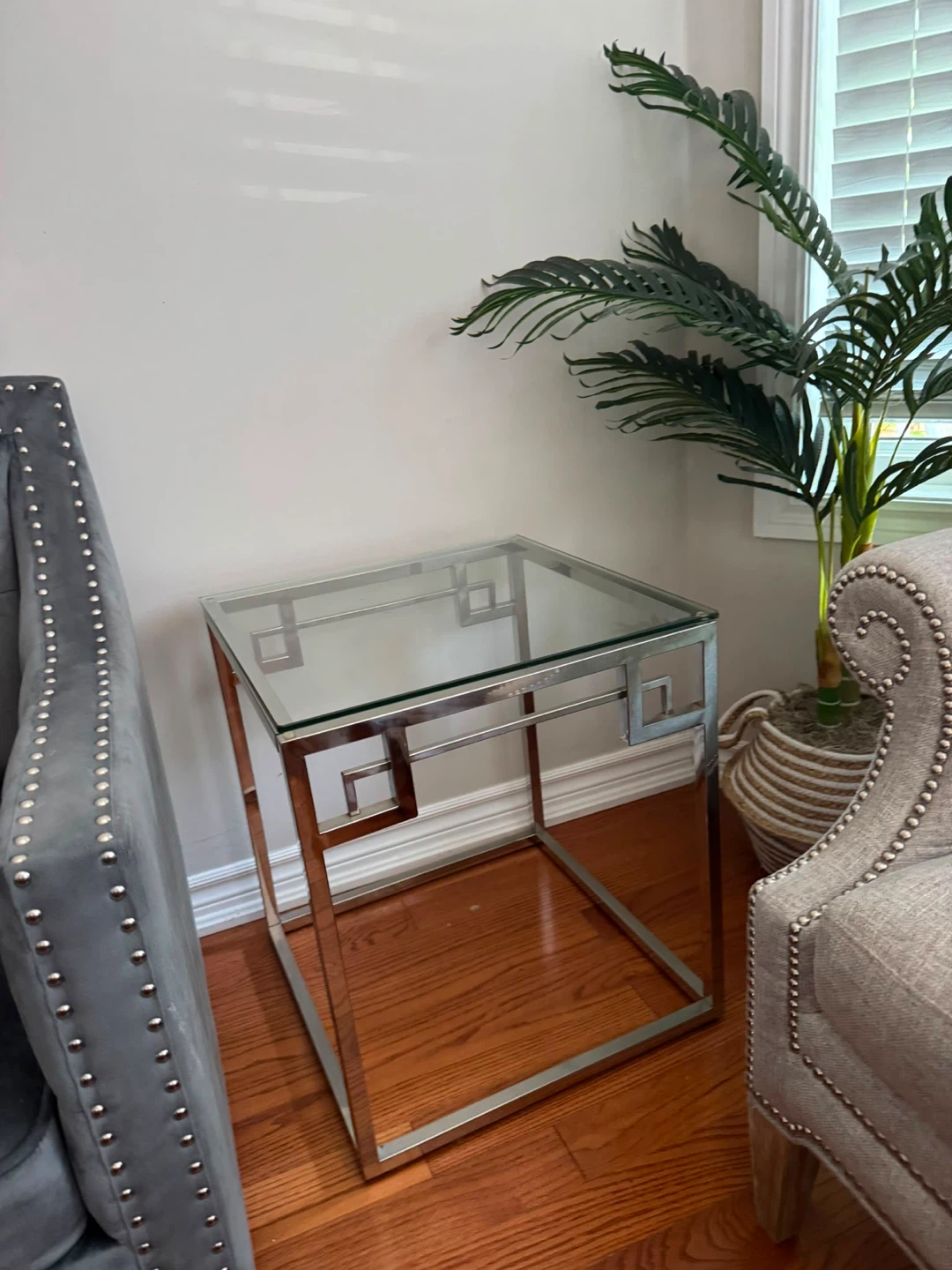 Large coffee table + 4 square table