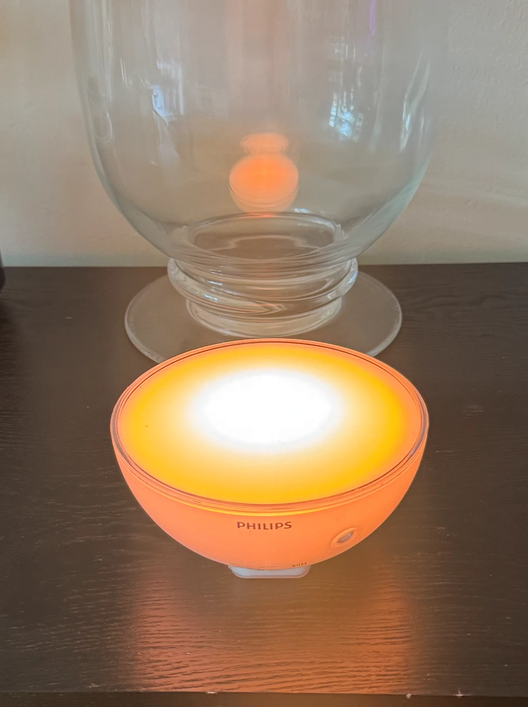 Philips Hue Go Portable Light - photo 3