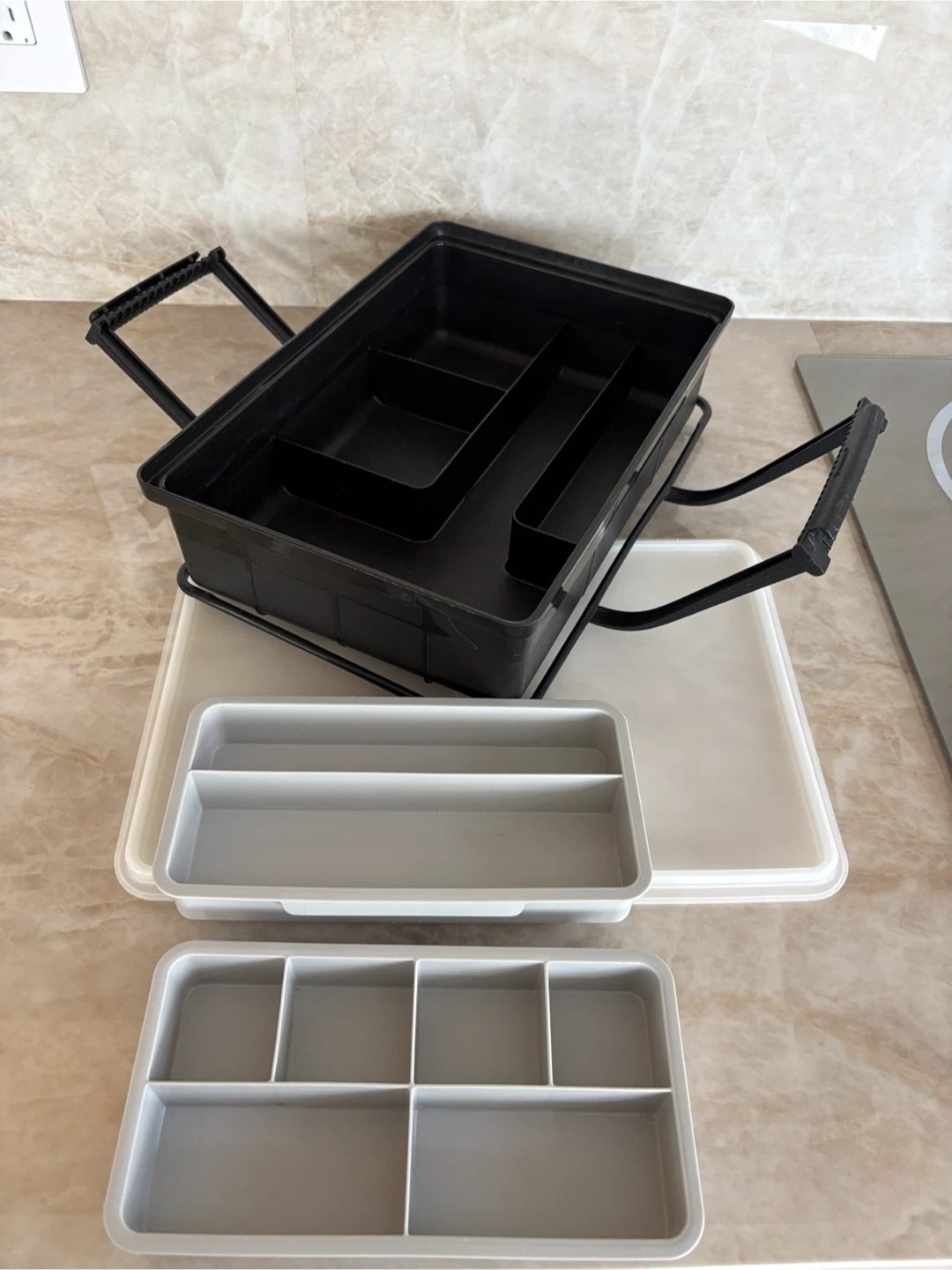 Large Tupperware Storage Box with Organizers - photo 2