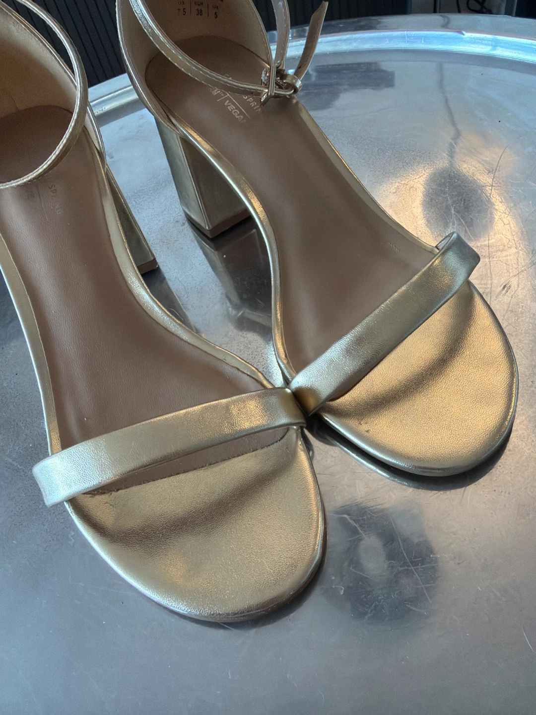 Call It Spring Gold Block Heel Sandals US 7.5 - photo 3