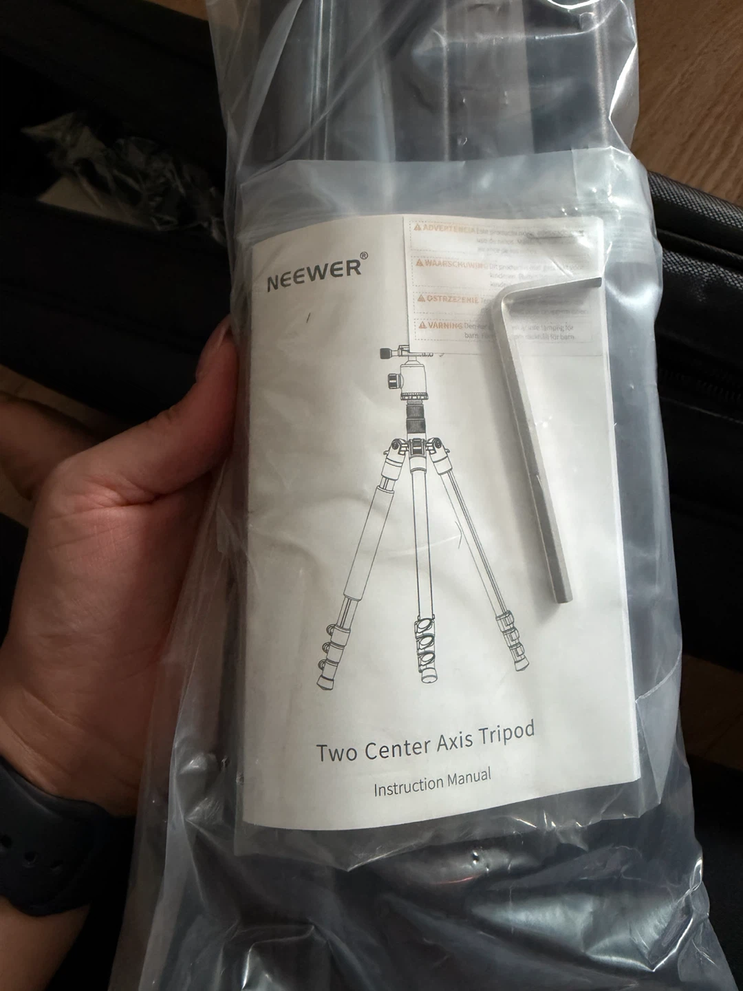 Neewer Two Center Axis Tripod with Carrying Bag