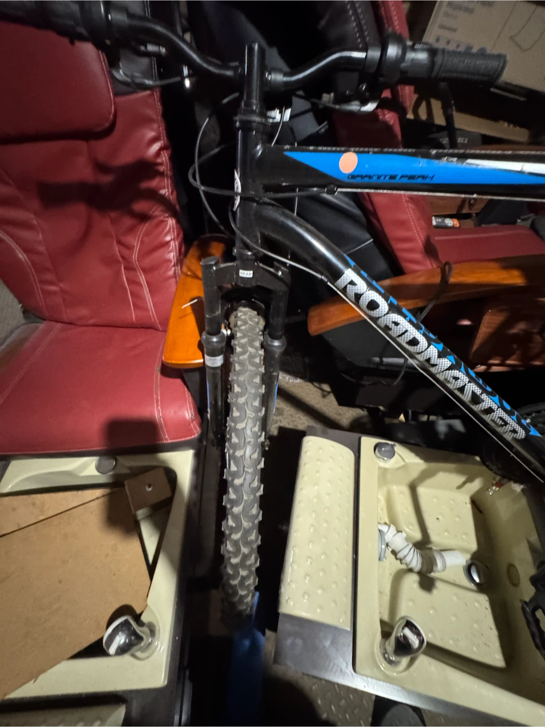 Roadmaster Mountain Bike - photo 2
