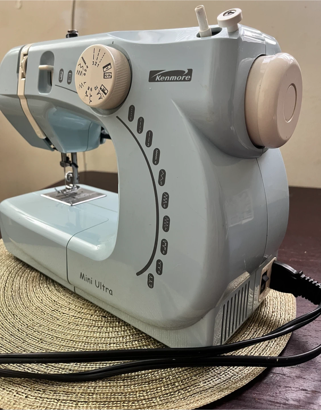 Kenmore Mini Ultra Sewing Machine - photo 3