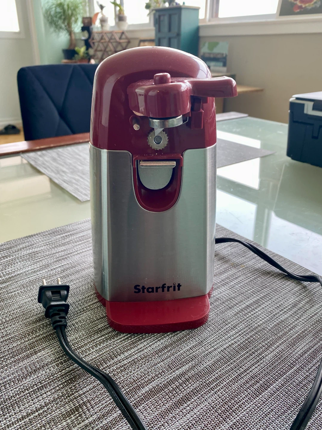 Starfrit electric can opener