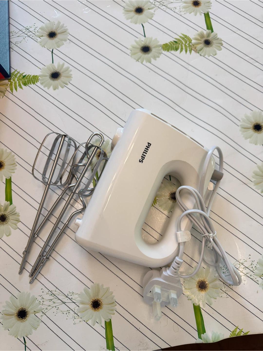 Moving Sale-Philips HR 3705 Hand Mixer