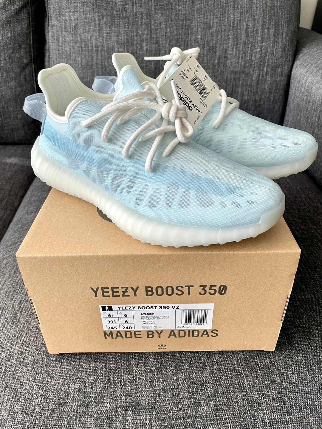 Adidas Yeezy Boost 350 V2 Light Size 6 and 7 (Men’s size)