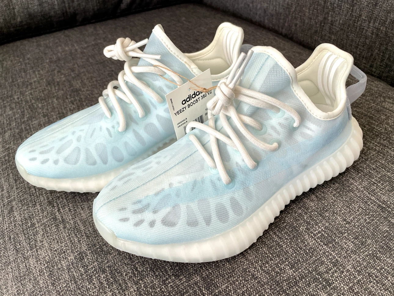 Adidas Yeezy Boost 350 V2 Light Size 6 and 7 (Men’s size) - photo 2
