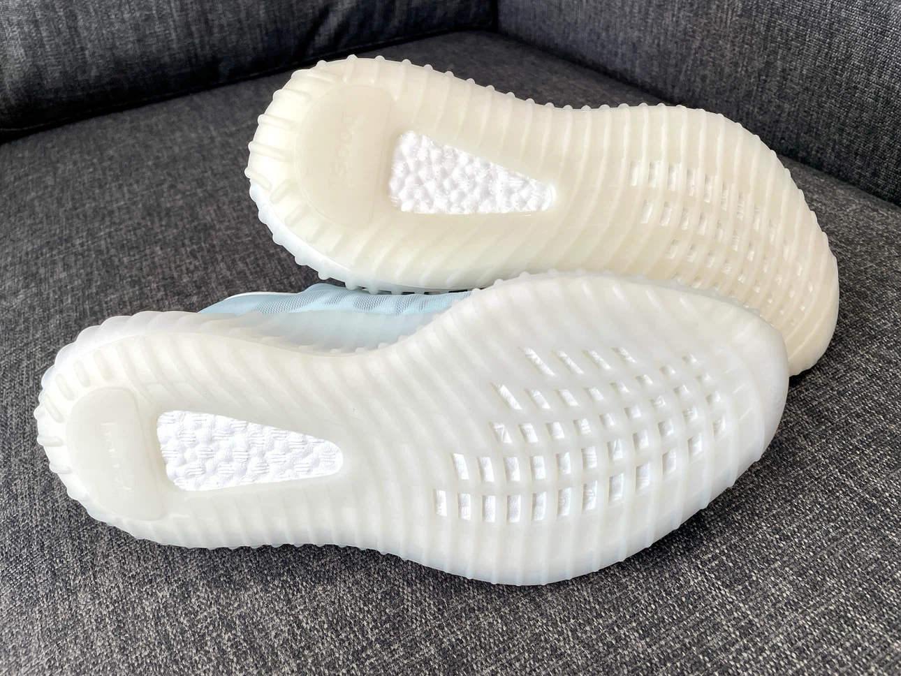 Adidas Yeezy Boost 350 V2 Light Size 6 and 7 (Men’s size) - photo 3