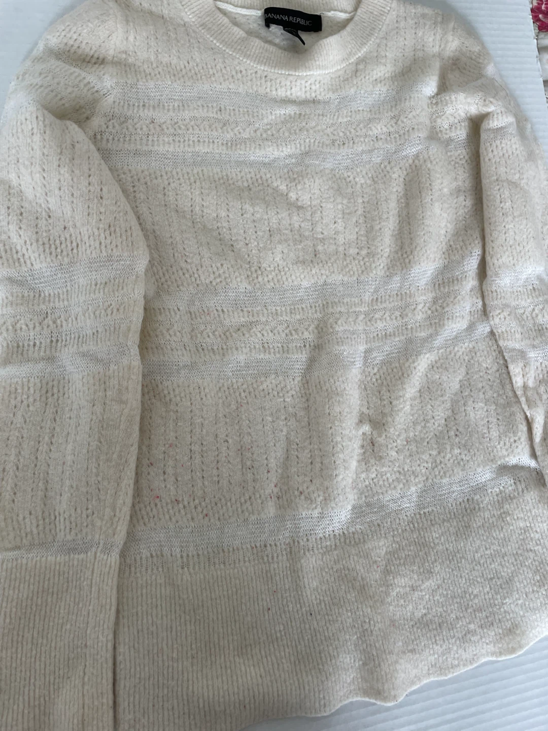 Banana Republic Cream Knit Sweater - photo 3