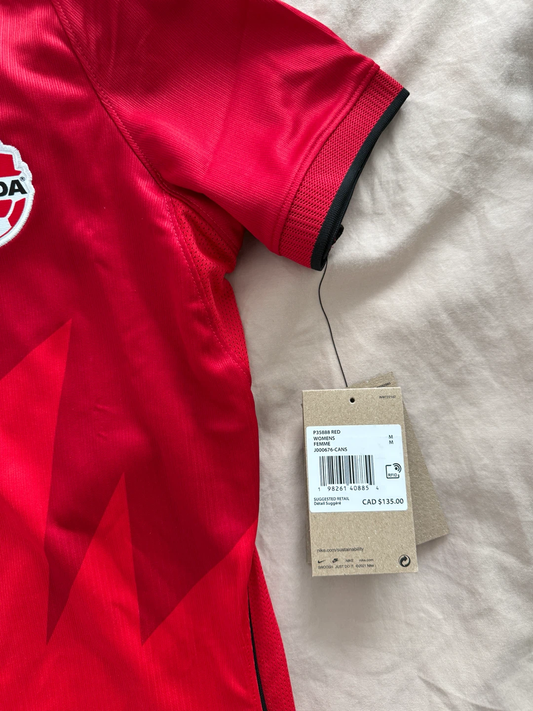 (New with tags) Nike Canada Women's Soccer Jersey (M) - Red - photo 5