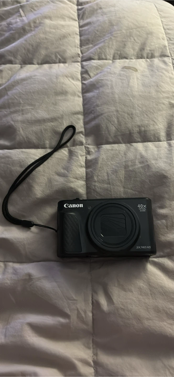 camera canon SX740 - photo 2