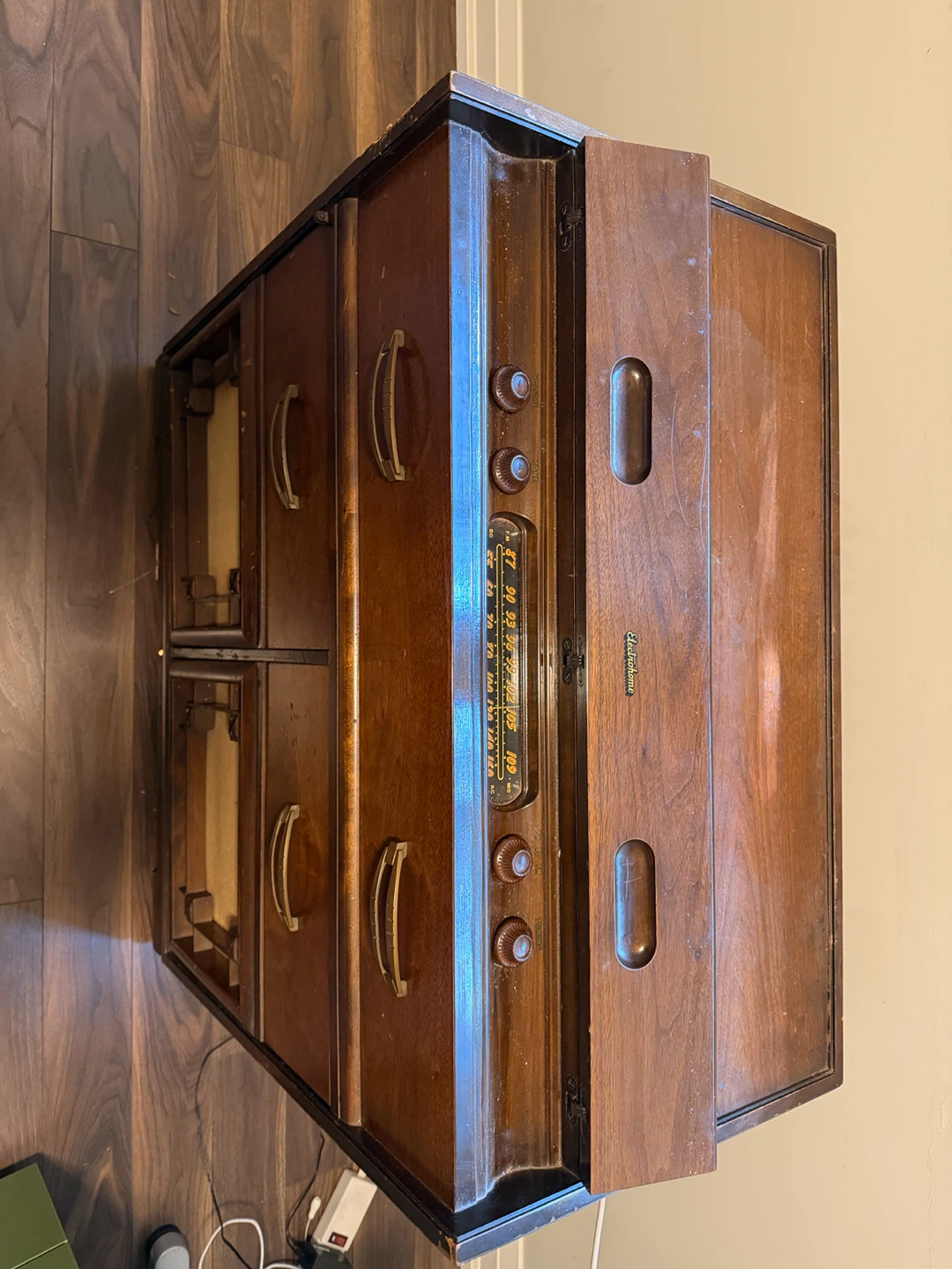 Electrohome Paragon FM Radio