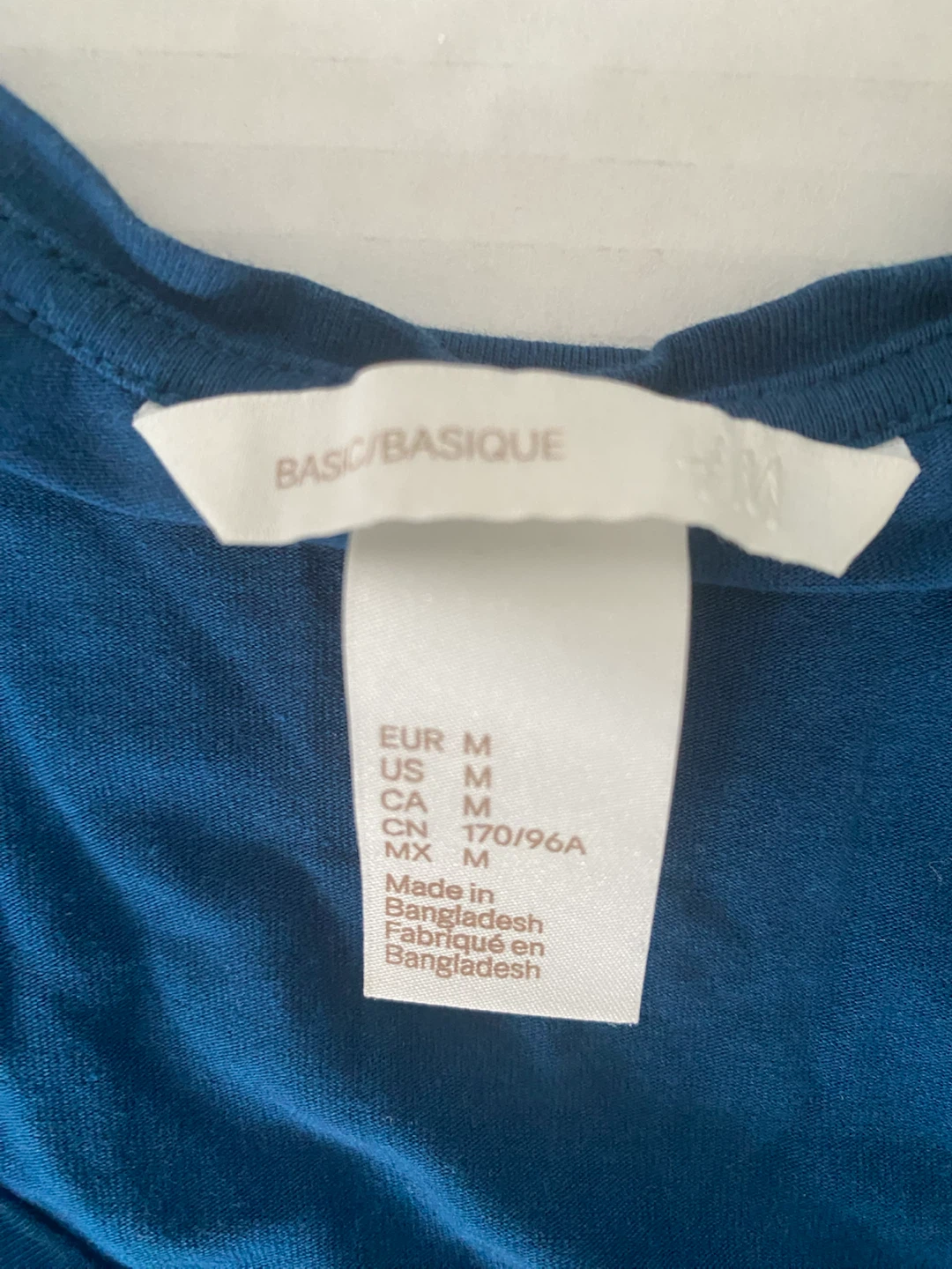 H&M Basic V-neck T-Shirt - photo 2
