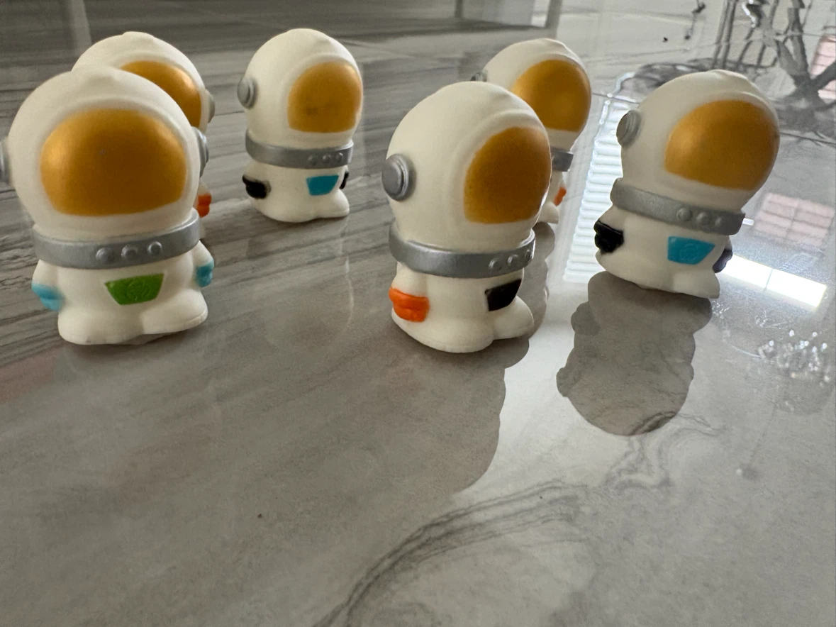Set of 6 Astronaut Among Us  Figures