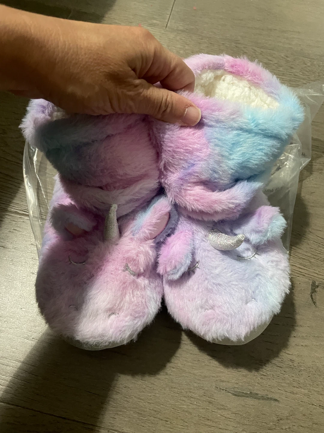 NEW! Kids Unicorn Slippers