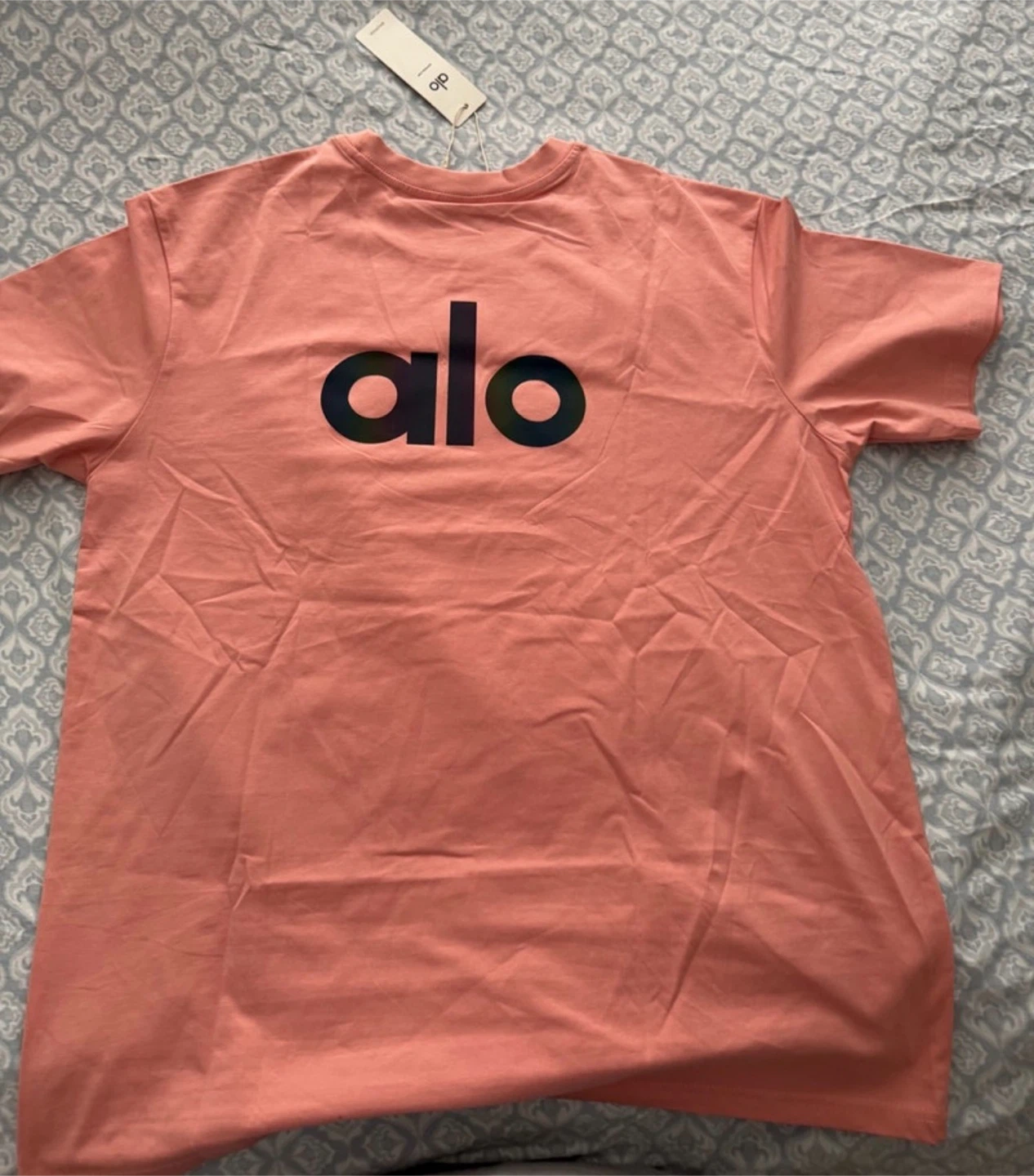 Alo Yoga T-Shirt - Coral