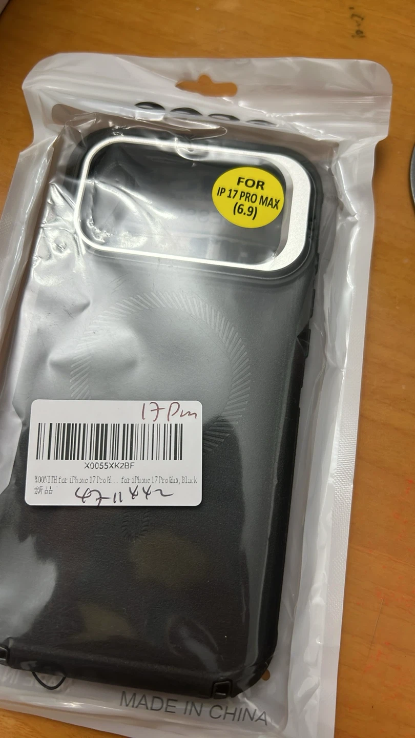 Black Protective Case for iPhone 17 Pro Max - photo 5