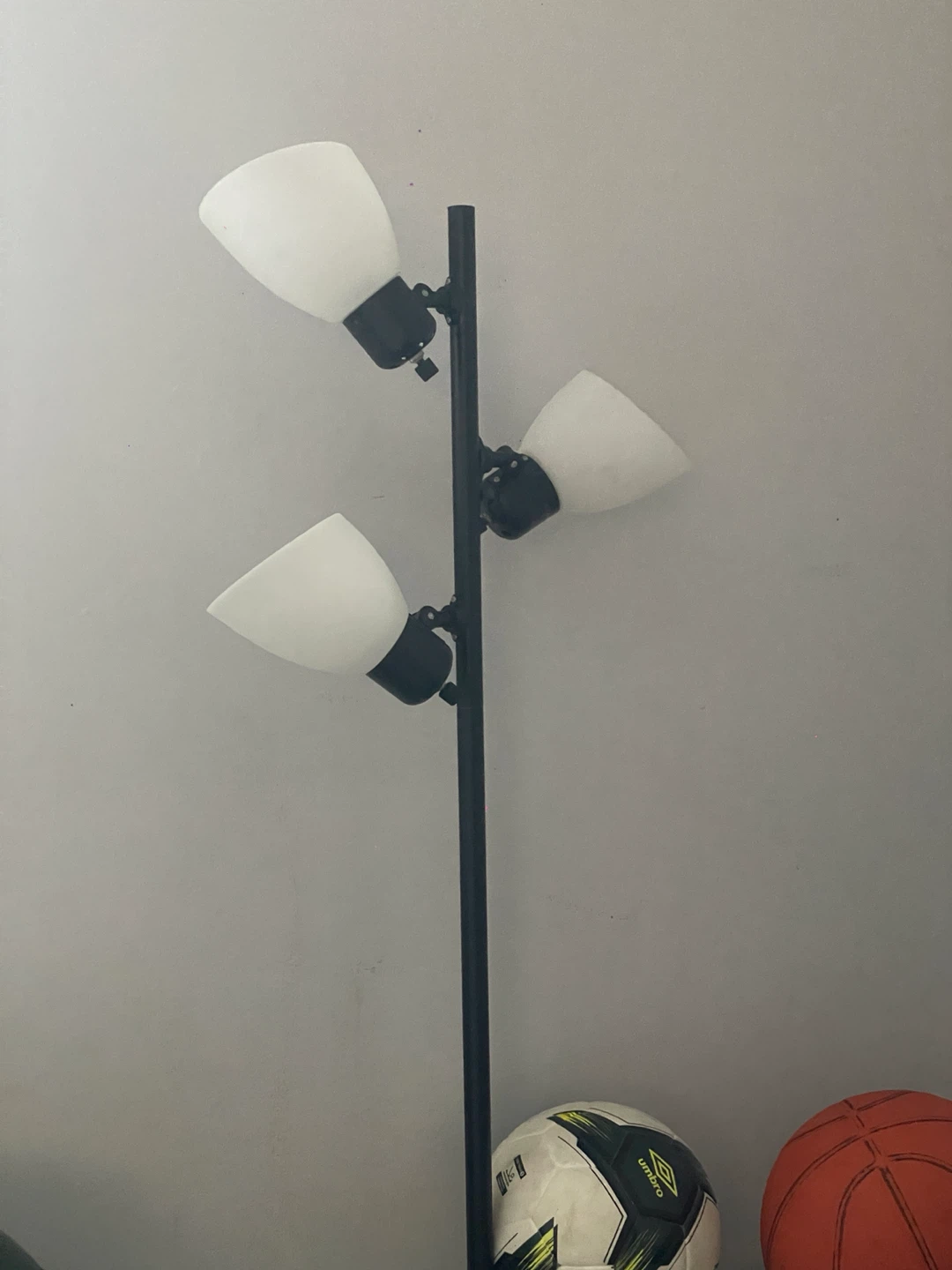 3-Light Floor Lamp - photo 2
