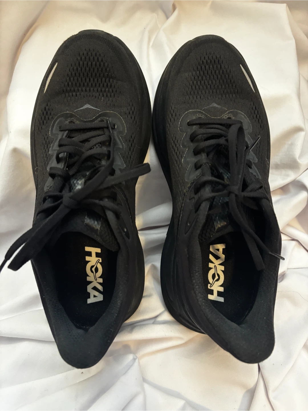 HOKA Bondi 9 - size 9.5 - photo 5