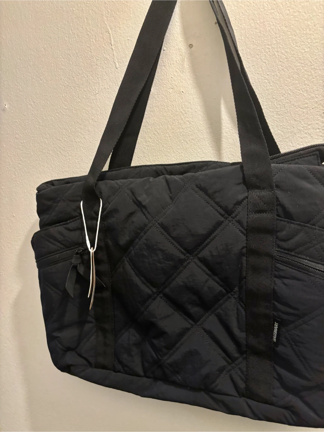 NEW-BAGSMART Black Quilted Tote Bag