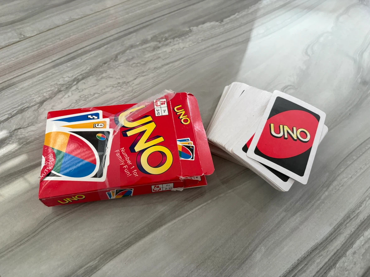UNO Card Game - photo 2