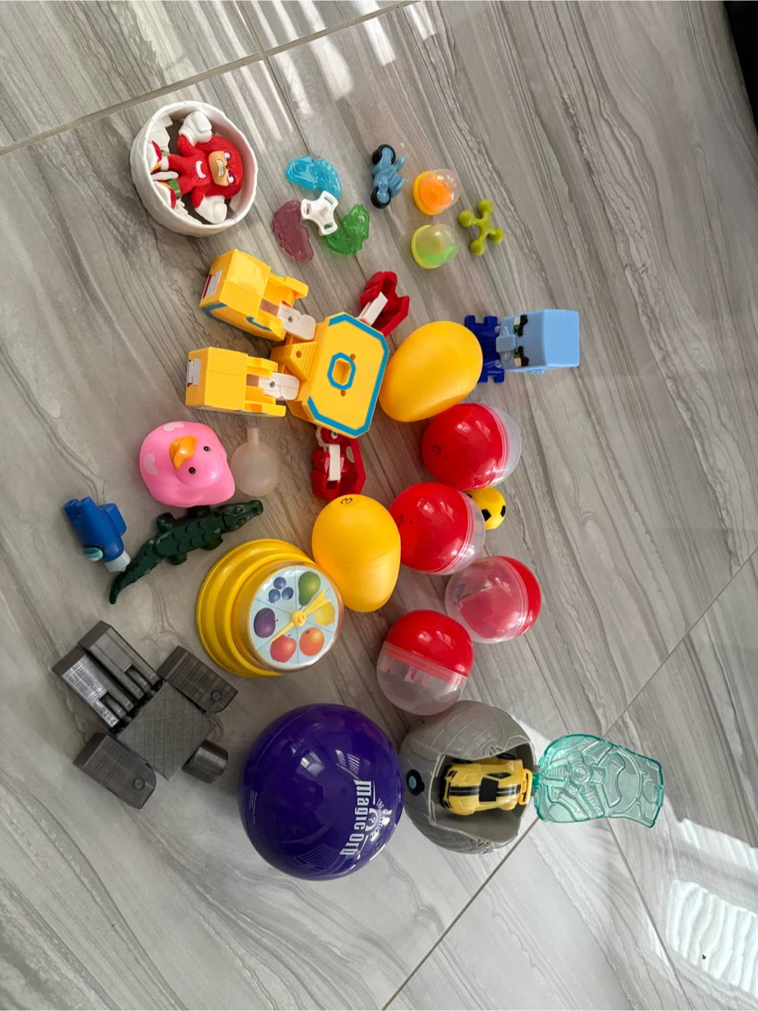 The Mystical Magic Orb and Assorted Mini Toys - photo 3