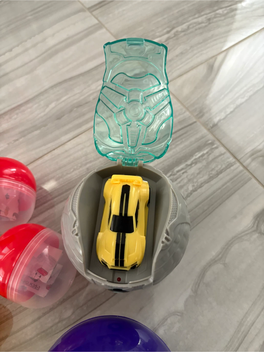 The Mystical Magic Orb and Assorted Mini Toys - photo 5