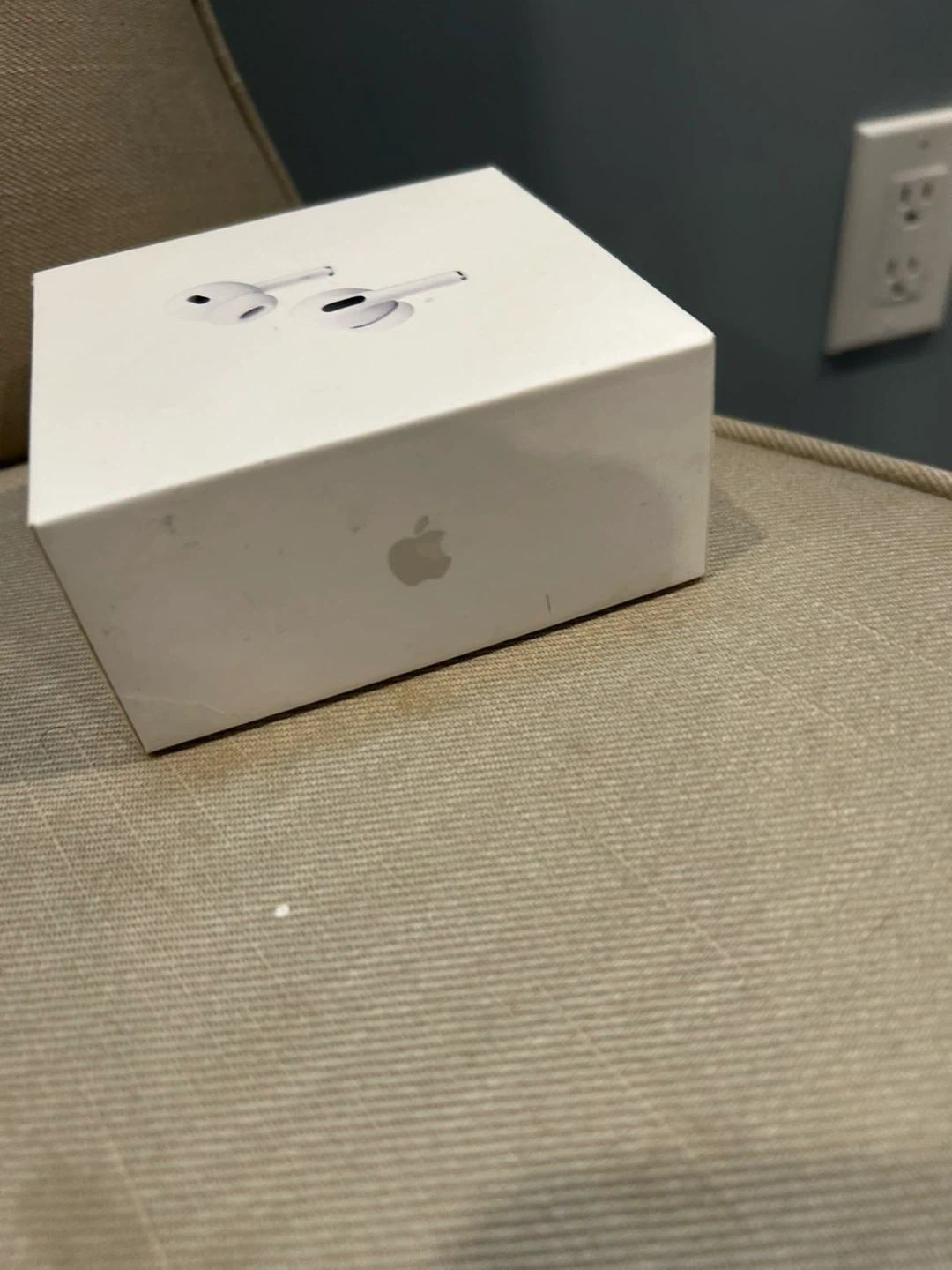 Apple AirPods Pro (2nd generation) - photo 2