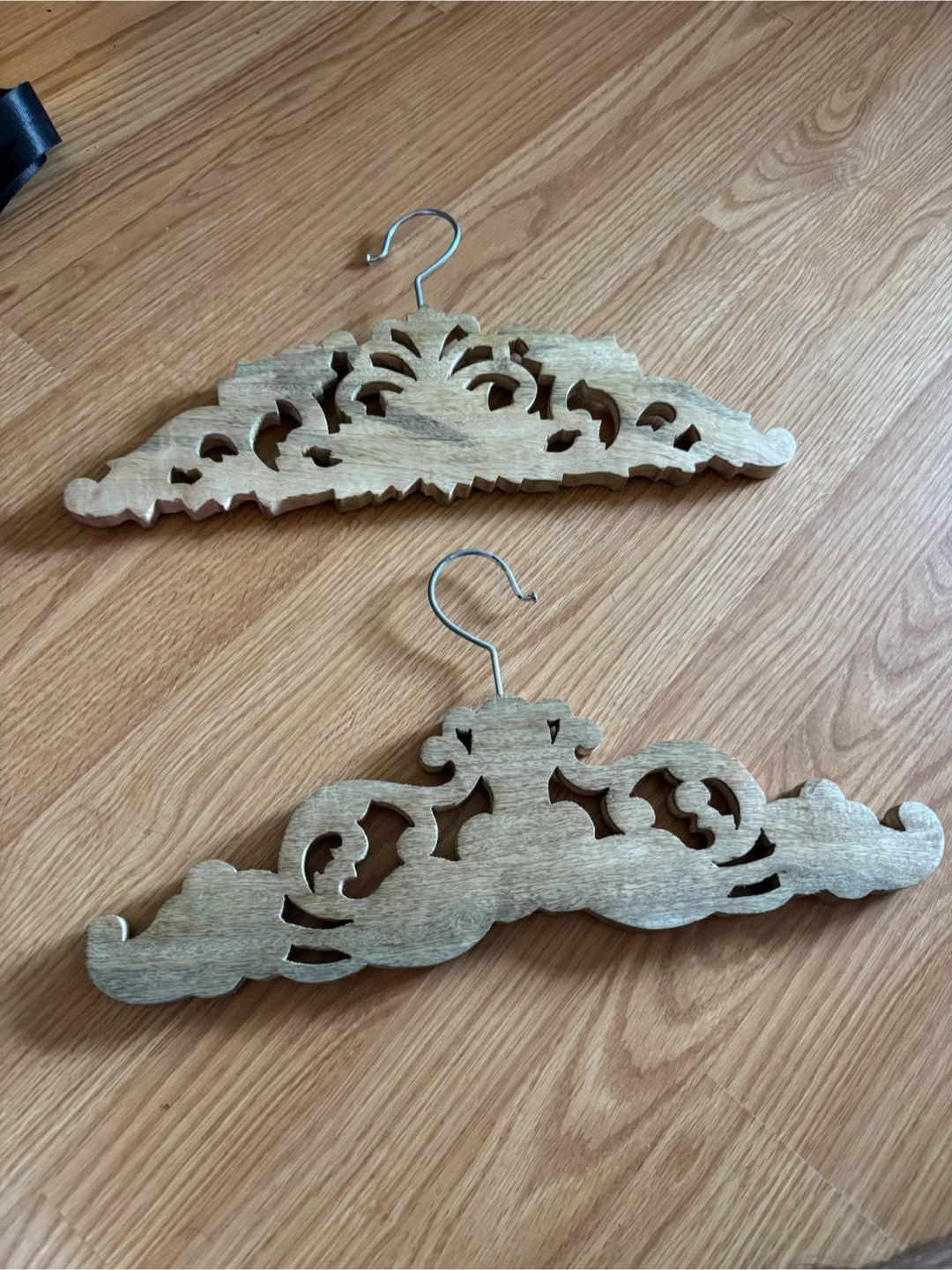 Carved Wooden Hangers (Set of 2) - photo 2