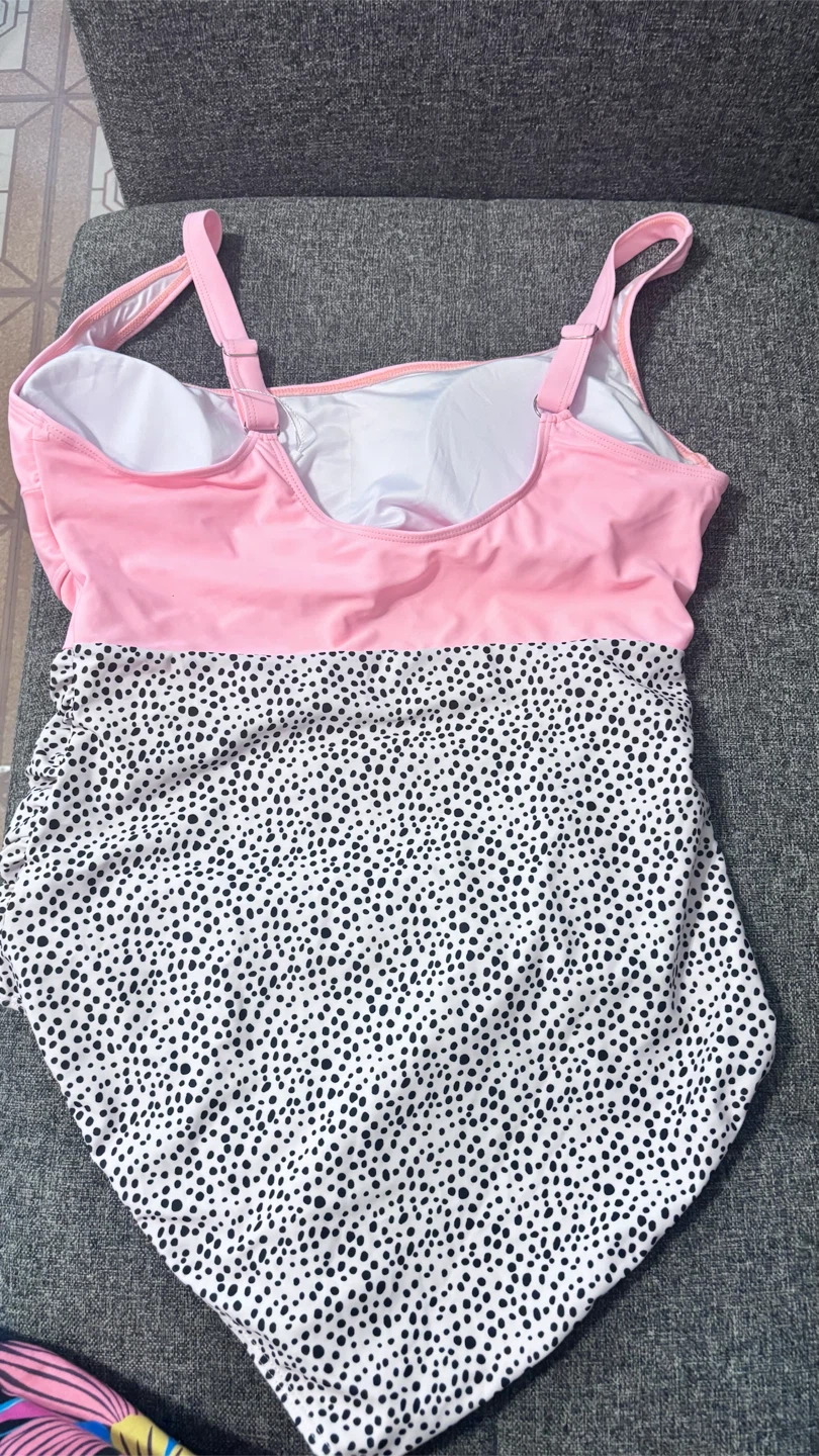 Women's One-Piece Swimsuit - photo 2