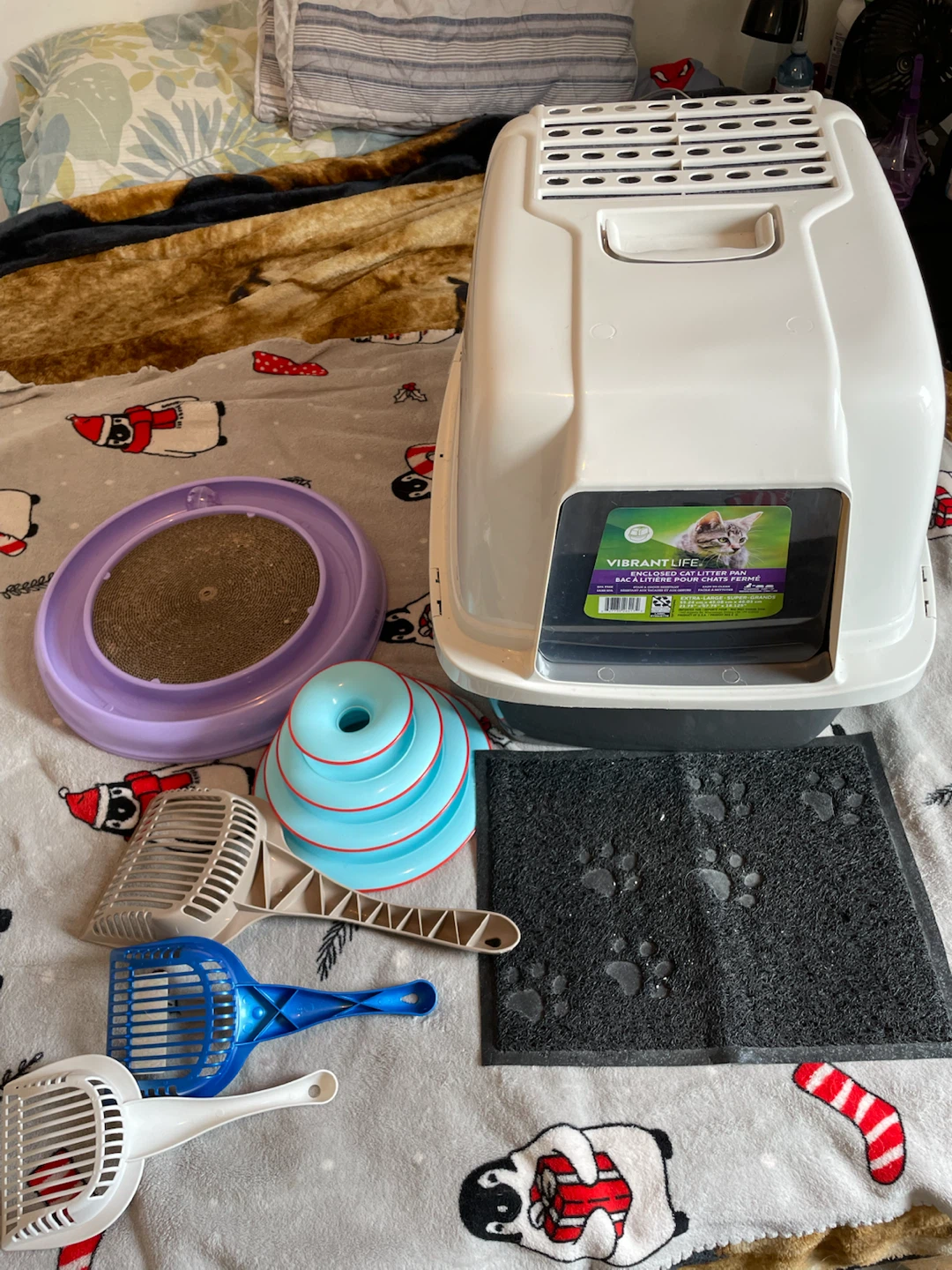Cat/Kitten XL Hooded Litterbox & Supplies Lot
