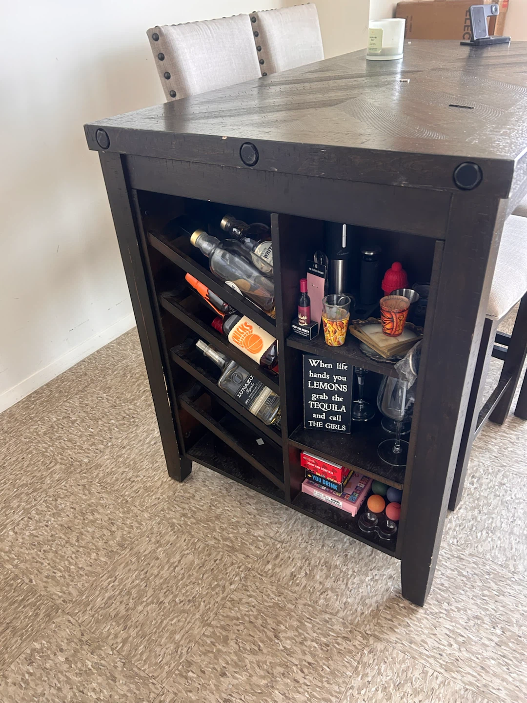 Dinning table with charging port & bar - photo 2