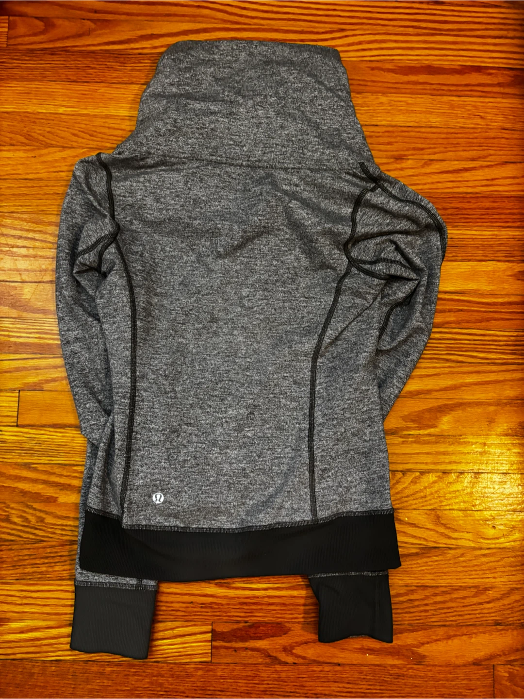 Lululemon Be Present Jacket - size 4 - photo 5