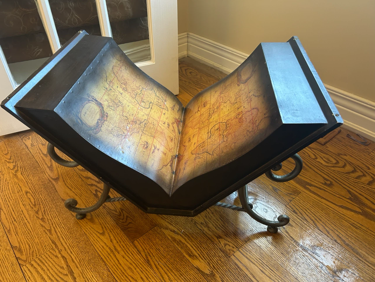 Magazine Holder with Map Design
